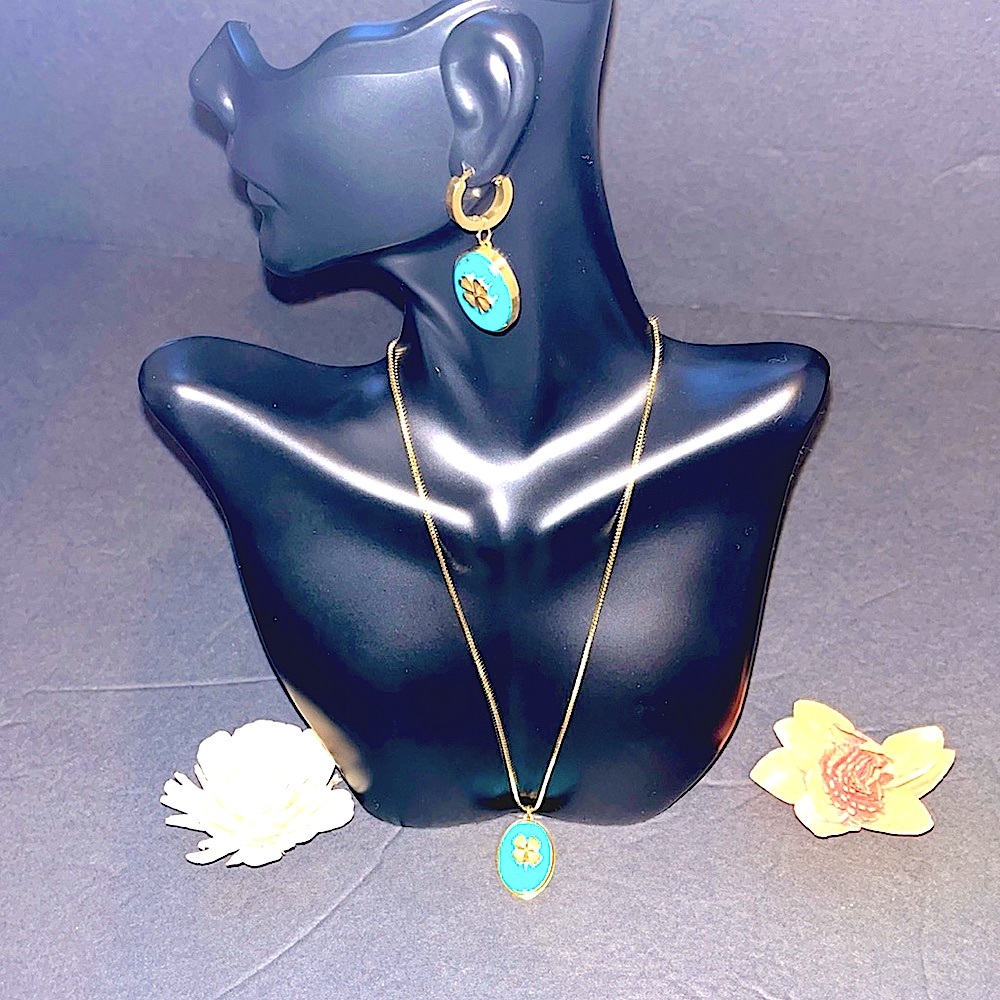 Four Leaf Clover Oval Titanium Steel Gold Plated Turquoise Set